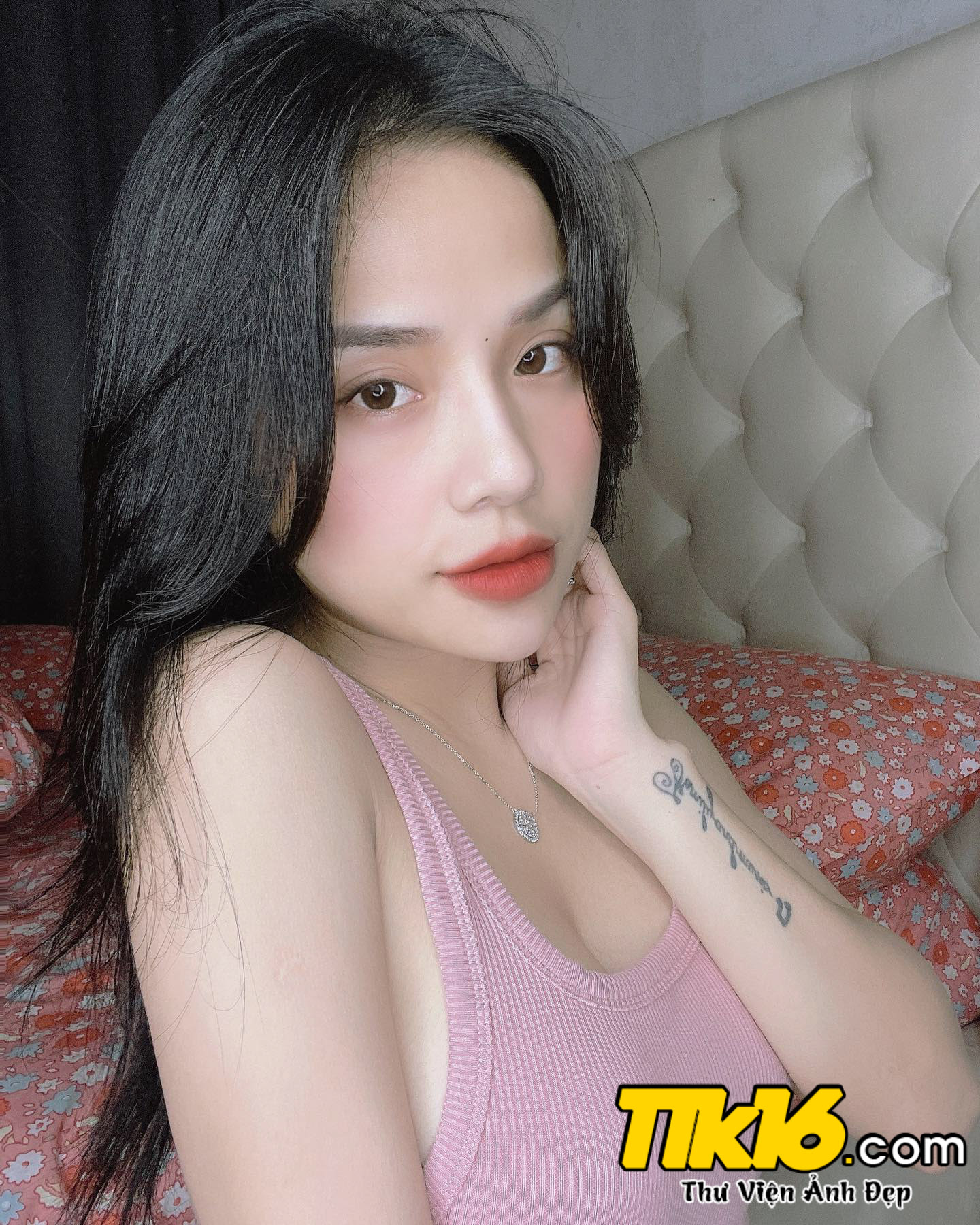 Hình ảnh sexy Thương Võ Võ diện bikini như thế nào?